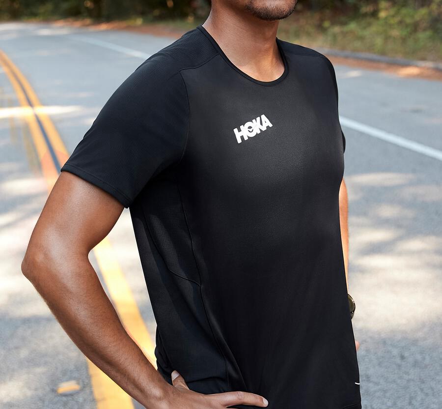 Hoka One One Mens Tops - Performance Short Sleeve - Black - VRIN69874